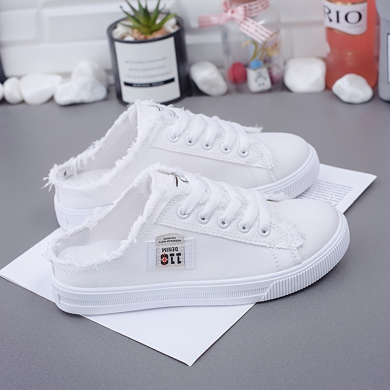 White canvas hot sale sneakers girls